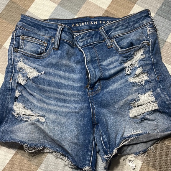 Ripped jean cut off shorts with holes - Picture 1 of 4